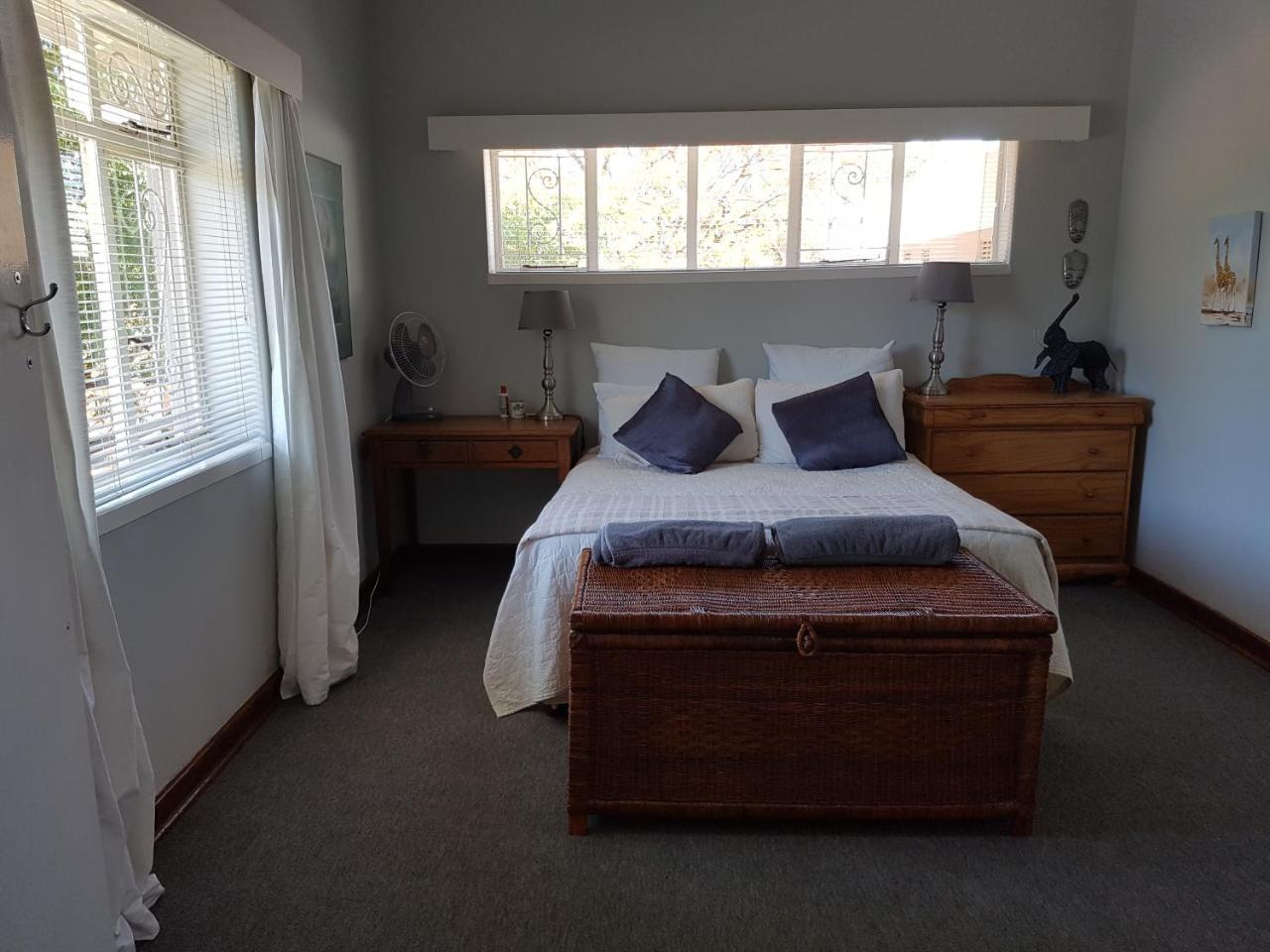 Burnham Road Suite Guest House Bulawayo Eksteriør billede